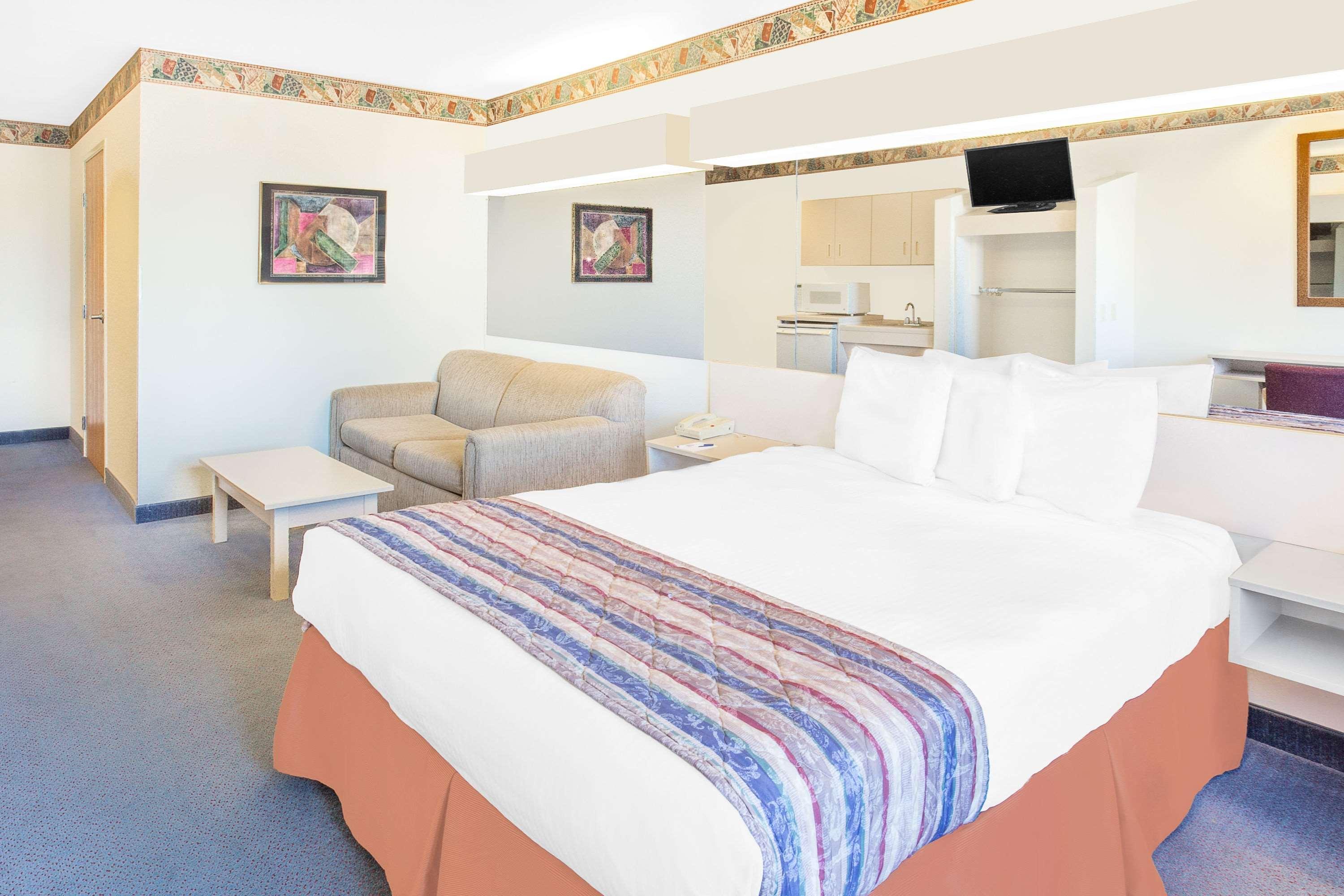 Microtel Inn & Suites By Wyndham Fond Du Lac Luaran gambar