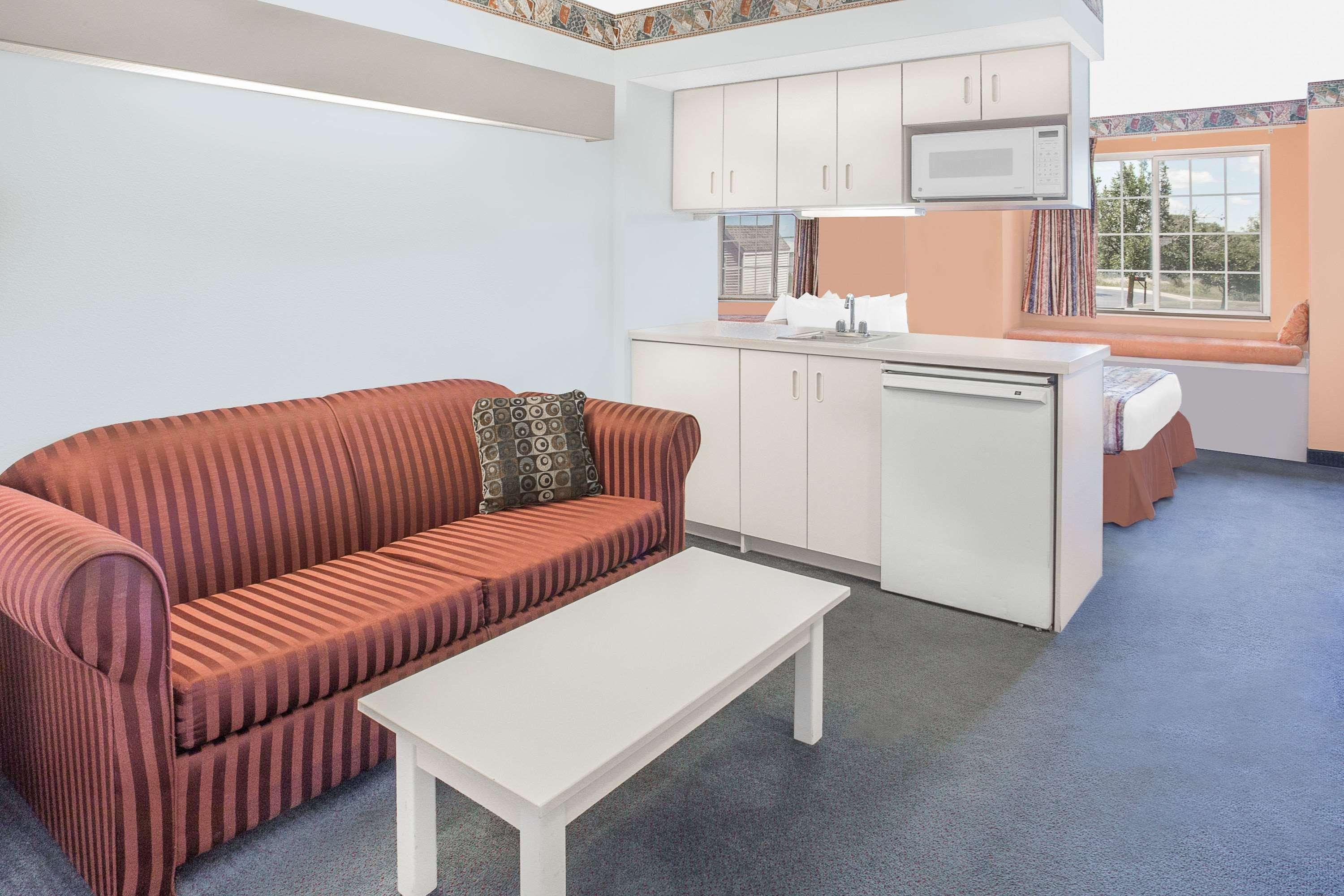 Microtel Inn & Suites By Wyndham Fond Du Lac Luaran gambar
