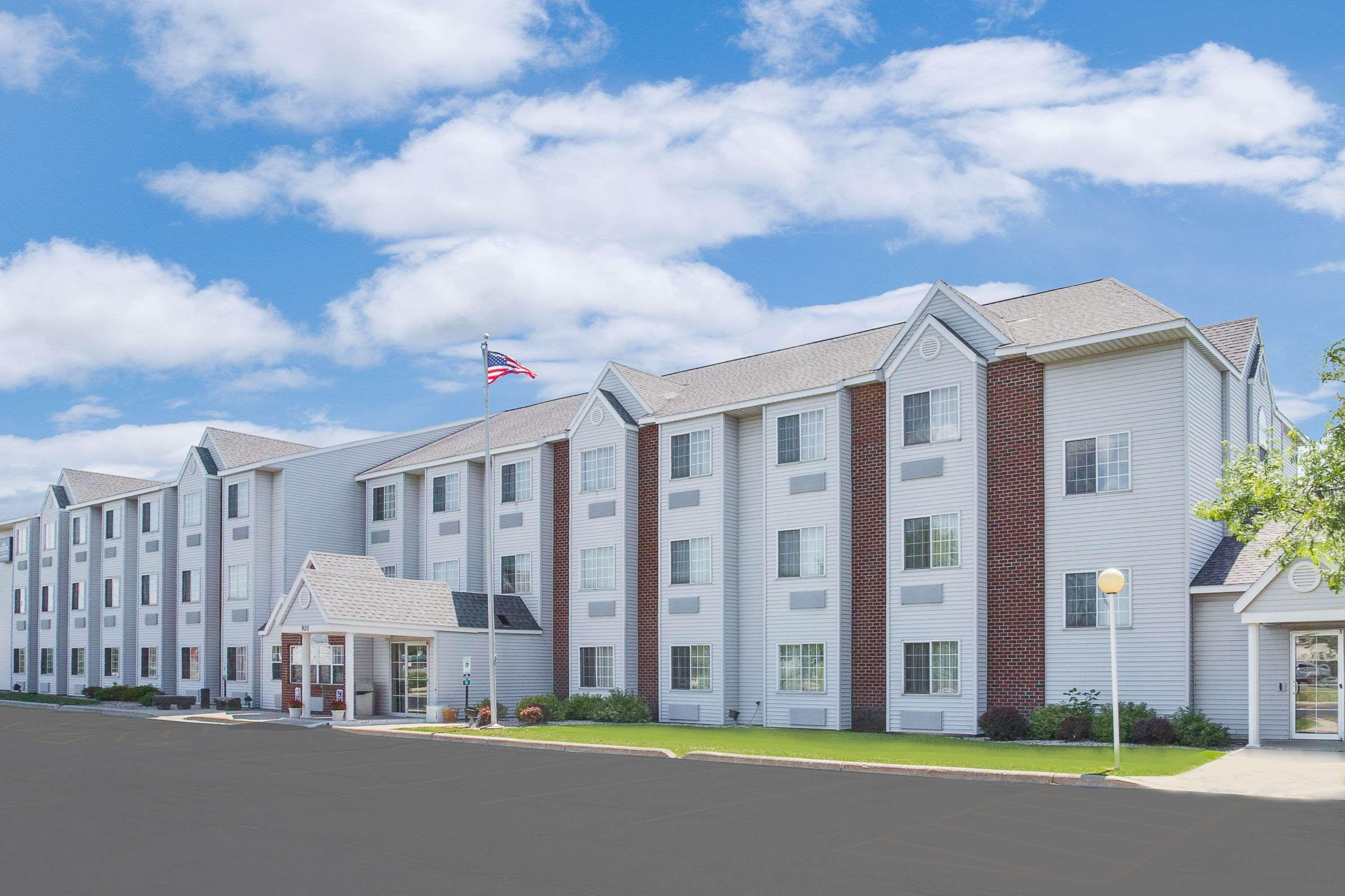 Microtel Inn & Suites By Wyndham Fond Du Lac Luaran gambar